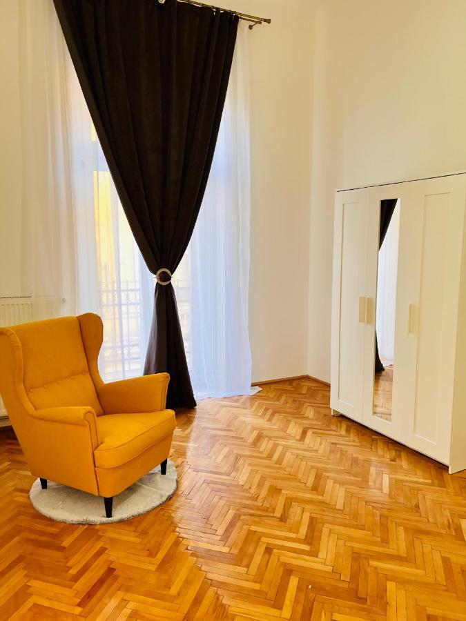 Apartment Friends Central Oradea Dış mekan fotoğraf