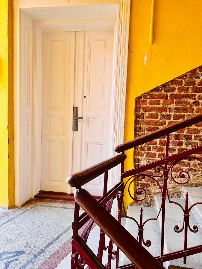 Apartment Friends Central Oradea Dış mekan fotoğraf